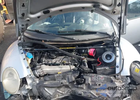 2002 Volkswagen New Beetle Sport из США, поврежденный, VIN 3VWED21CX2M449780